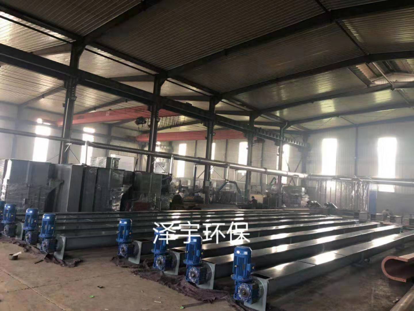 澤宇環(huán)保生產(chǎn)的螺旋輸送機(jī)適用于輸送各種物料